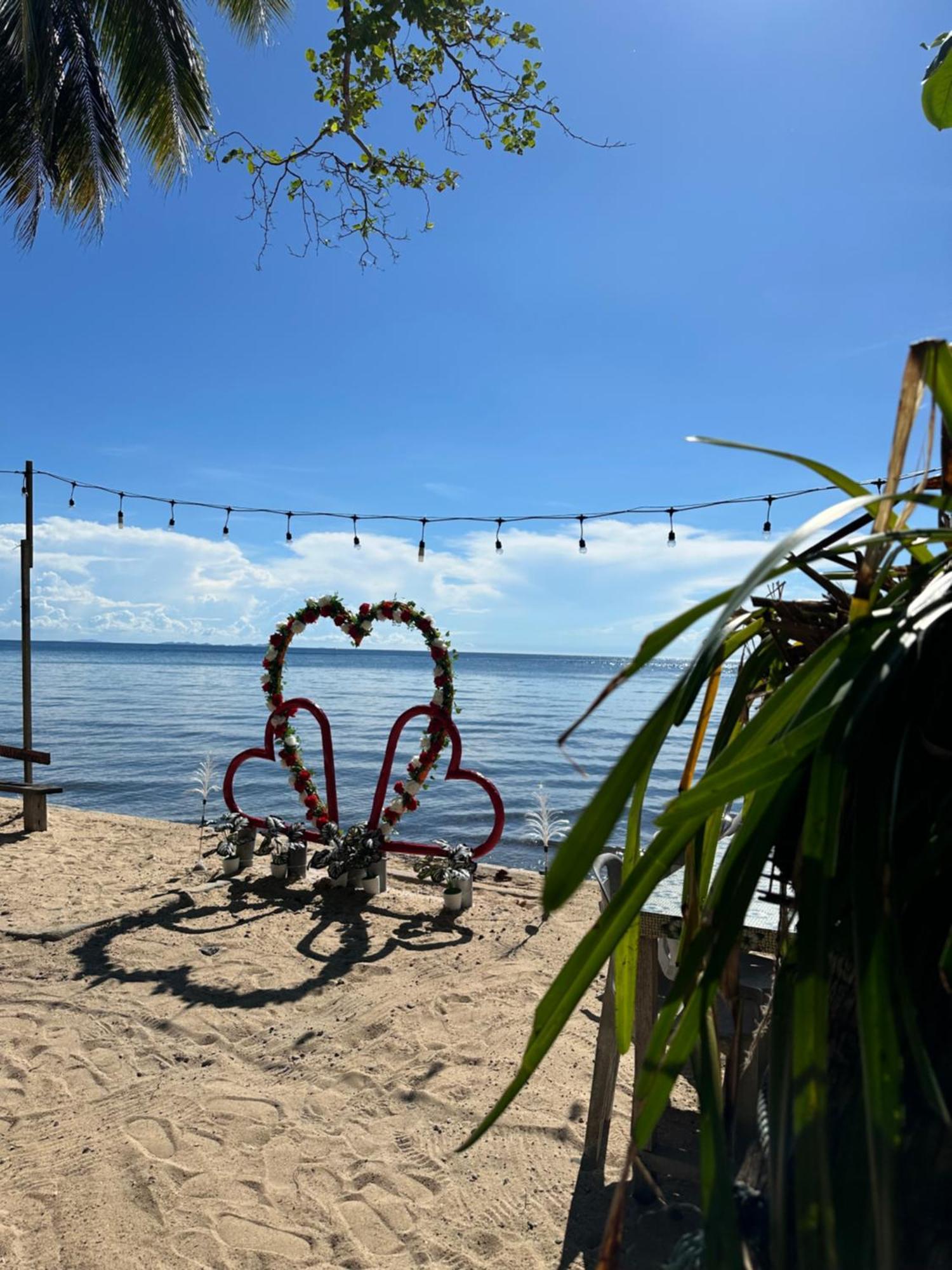 Fiqthya Chalet & Cafe Kampong Ayer Batang Экстерьер фото